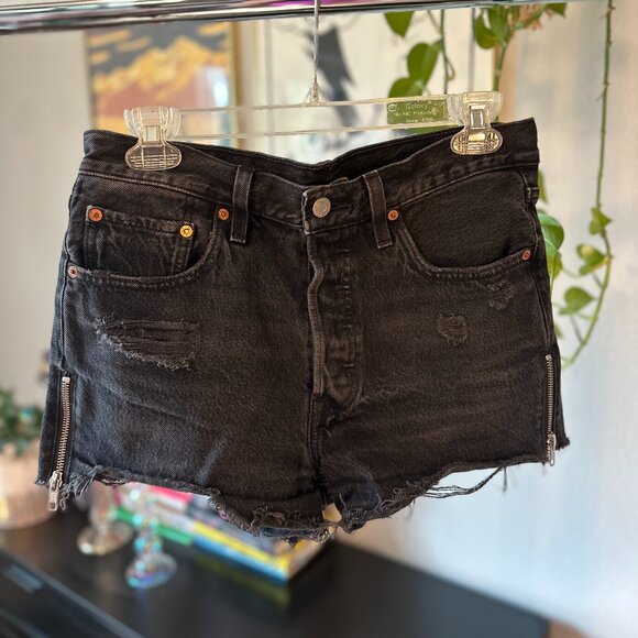 Levi's 501 Black Jean Shorts With Side Zips - Picture 1 of 6